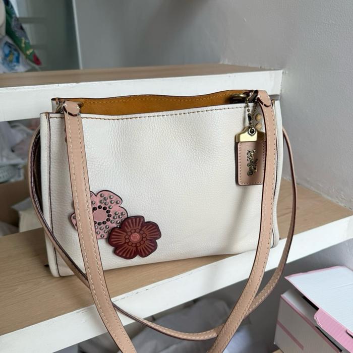 Coach coc rogue tea rose signature tan rust willow