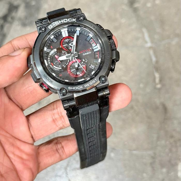 G-Shock MTG-B1000B used