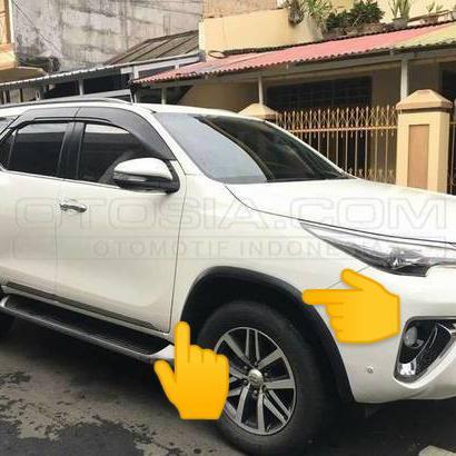 Moulding Over Fender Depan Fortuner Vrz