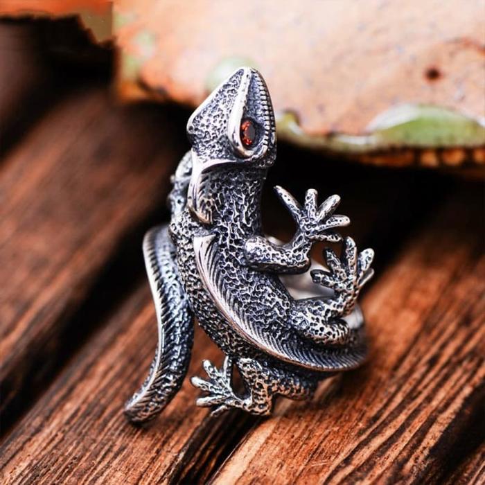 Cincin Kadal Mata Merah / Cincin Pria Wanita Motif Hewan Melingkar Iguana / Silver Lizard Ring for M