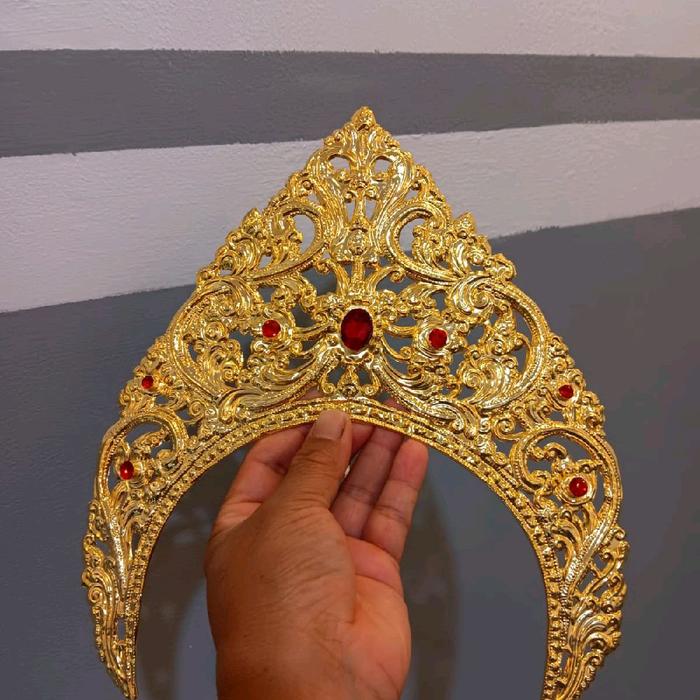 mahkota belakang payas pengajtin bali