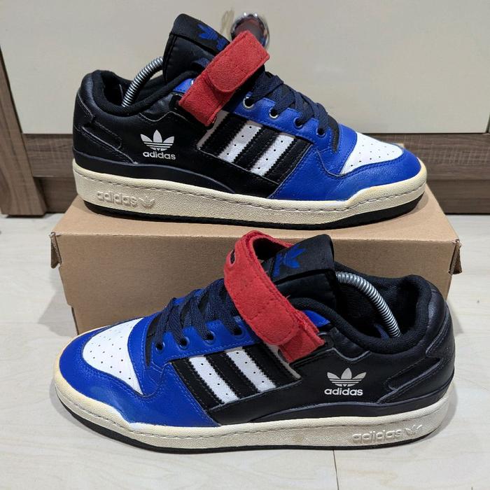 sepatu Adidas forum low preloved size 43