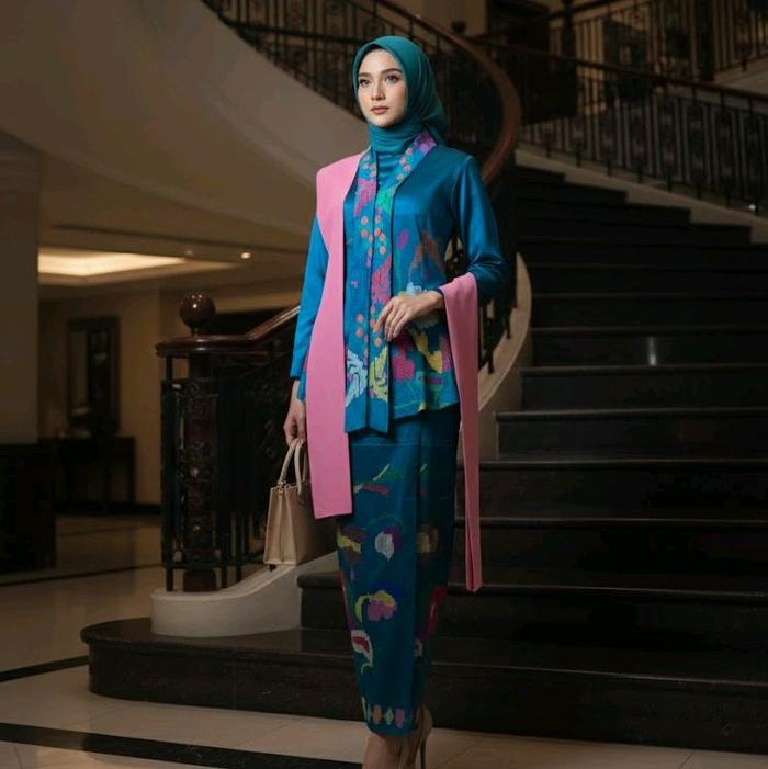 Kebaya  Set  Lagosi  Teal