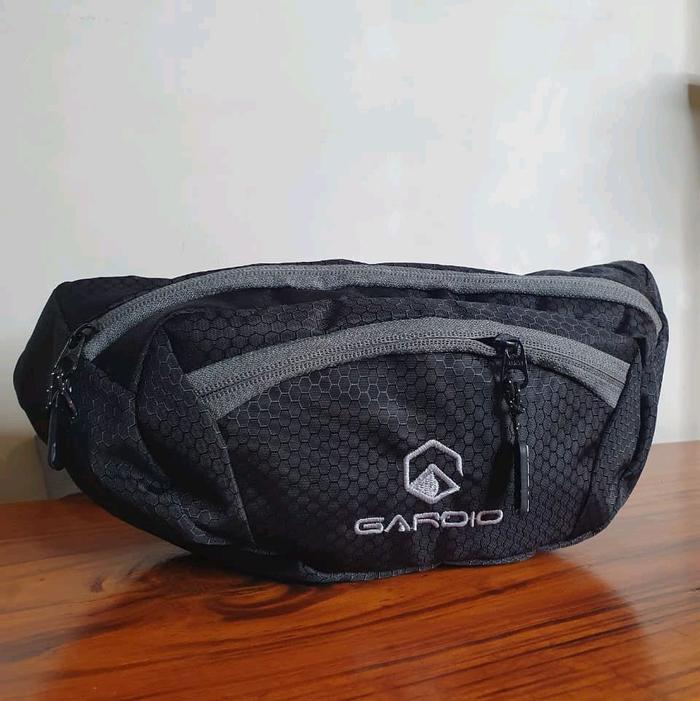 GARDIO TAWON POLOS, Tas Selempang Tawon Pria