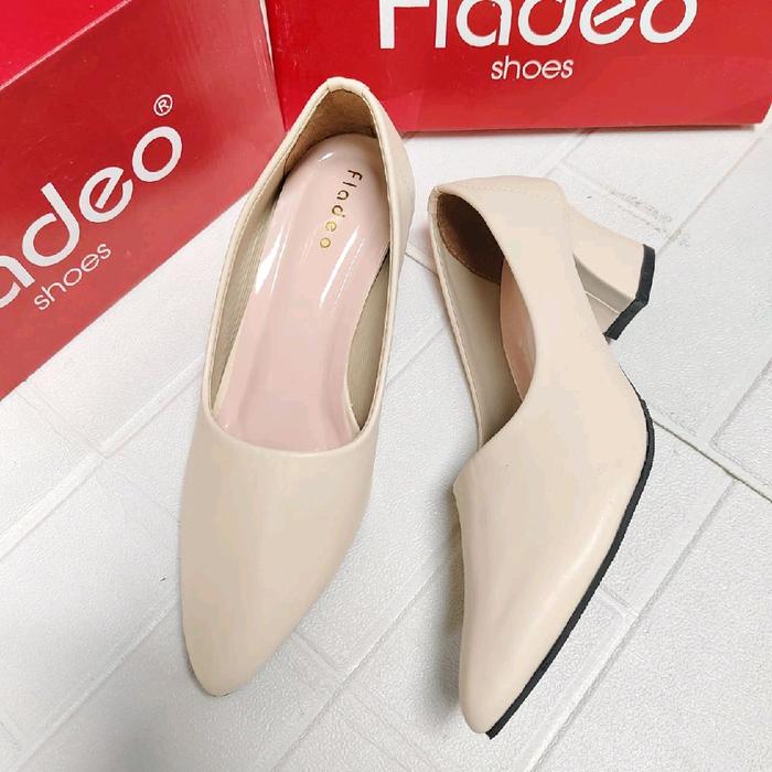 Sepatu Kerja Wanita Fladeo Hak 5cm Polos PL5 Size 37-42 - Shoes, Hitam, Heels