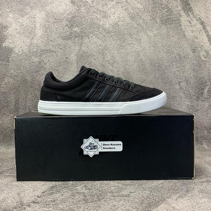 Sepatu Second Casual Adidas Vs Set Black White Size 40 2/3 Insole 25,5 CM Original Guarantee 100%