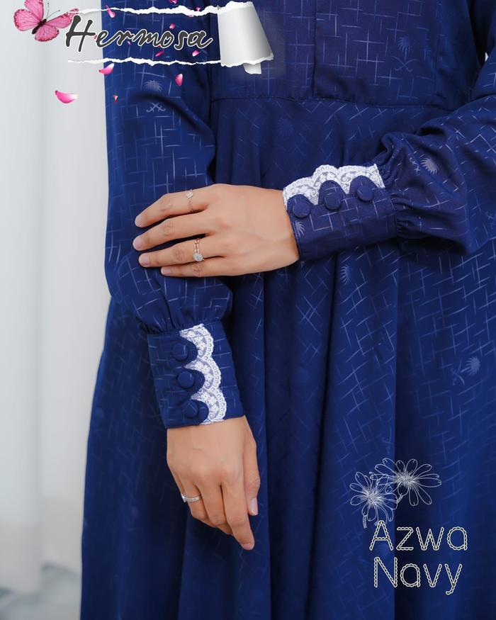 [Gamis hermosa]Gamis hermosa bahan wolfis embos motif azwa navy-gamis biru dongker-gamis lebaran Mus
