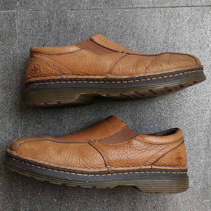 sepatu dr martens docmart tevin brown leather slip on casual used original good condition