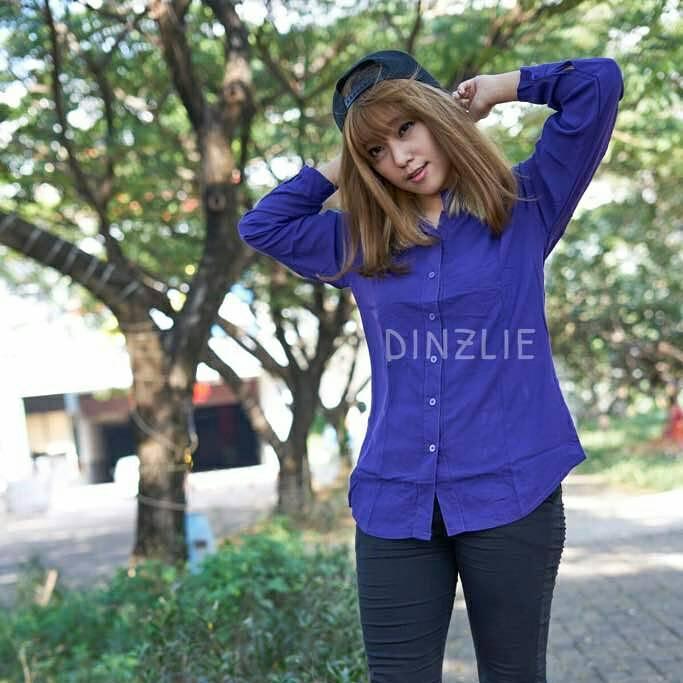 Kemeja Polos Wanita Ukuran S Warna Biru Elektrik / Biru Bca