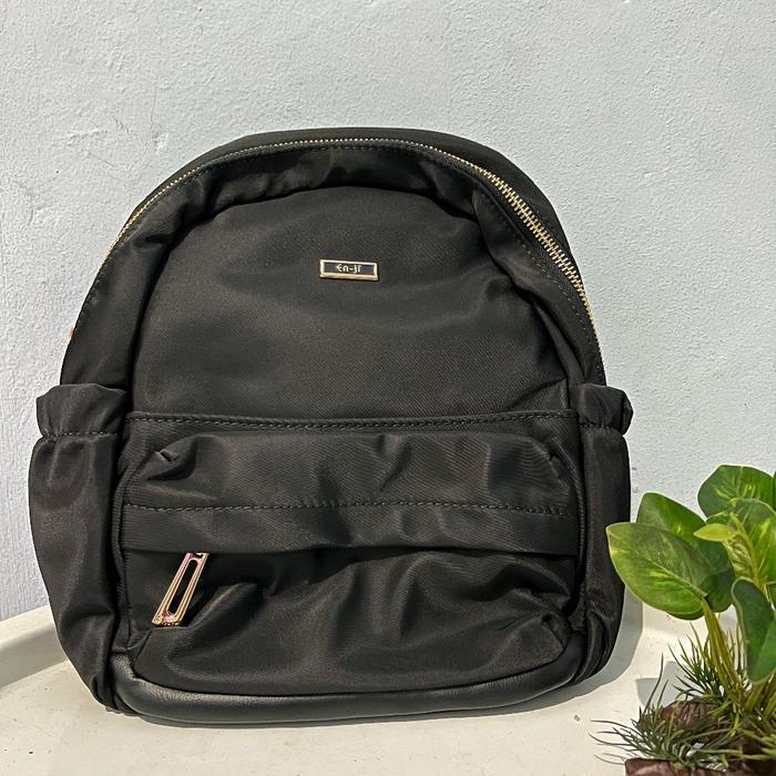 En-ji Malri Backpack - Black, Tas Ransel Hitam dengan Detail Produk Tersedia seperti pada Gambar