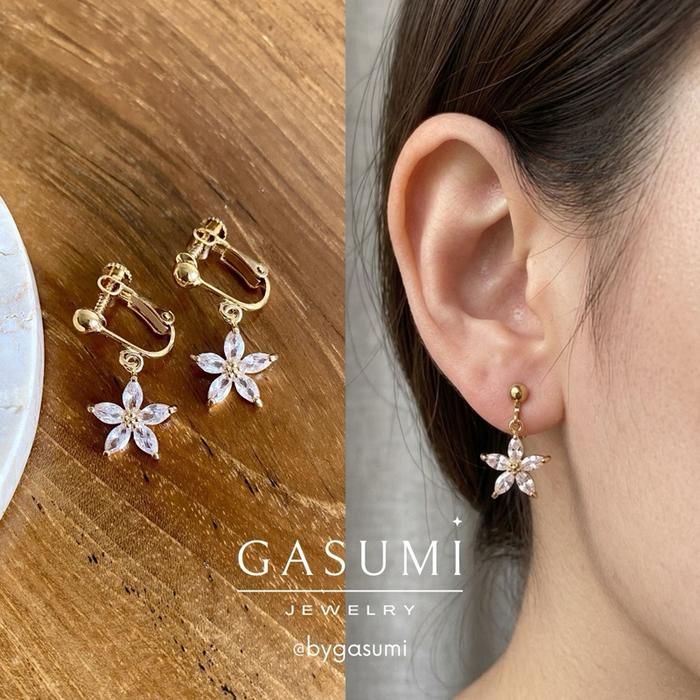 LEA - Anting Tanpa Tindik Jepit Bunga Kristal Elegan Wanita Emas Earclip Flower Crystal Leaf Giwang