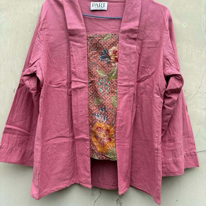 Preloved Batik Nona Rara Kebaya Pink