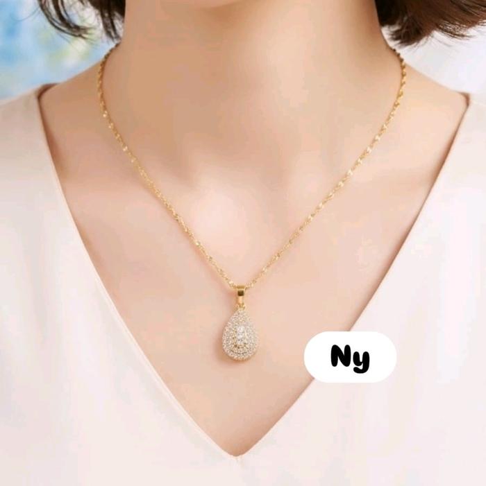kalung permata labu kuning