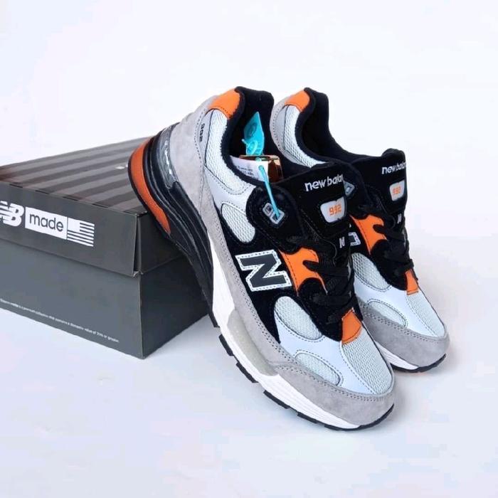 perfectkicks_bdg New Balance 992 DTLR Grey Orange