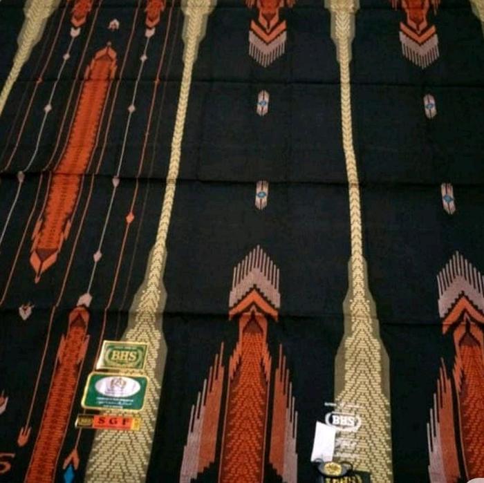 SARUNG BHS SGF SUTRA SPUNSILK 210 WARNA HITAM GOLD