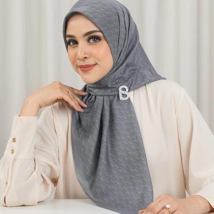 BUTTONSCARVES - Leena Monogram Square