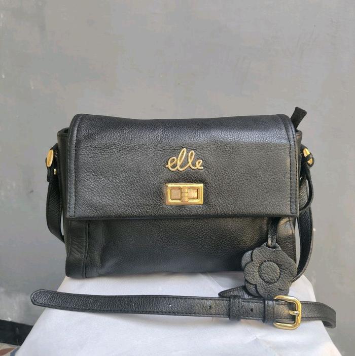Tas Kulit Slempang Wanita Original Elle Turn Lock Flap Black Leather Crossbody Bag