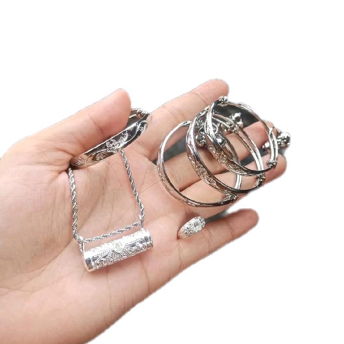 set gelang bayi, kalung rantai+blandong, set gelang tangan dan kaki, cincin bahan xuping usia 3 bula