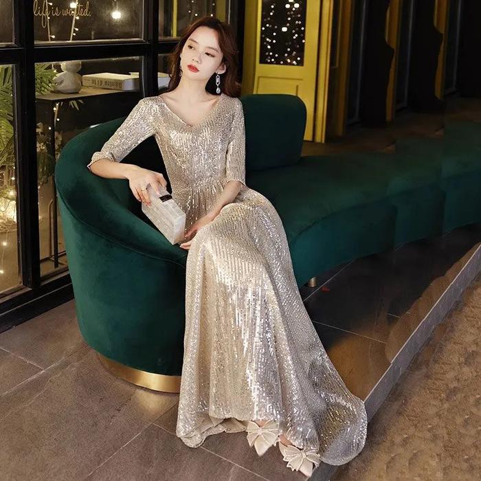 Silver Sequined Evening Gown With Feminine Temperament High-end Banquet Host Choir Performance Dress