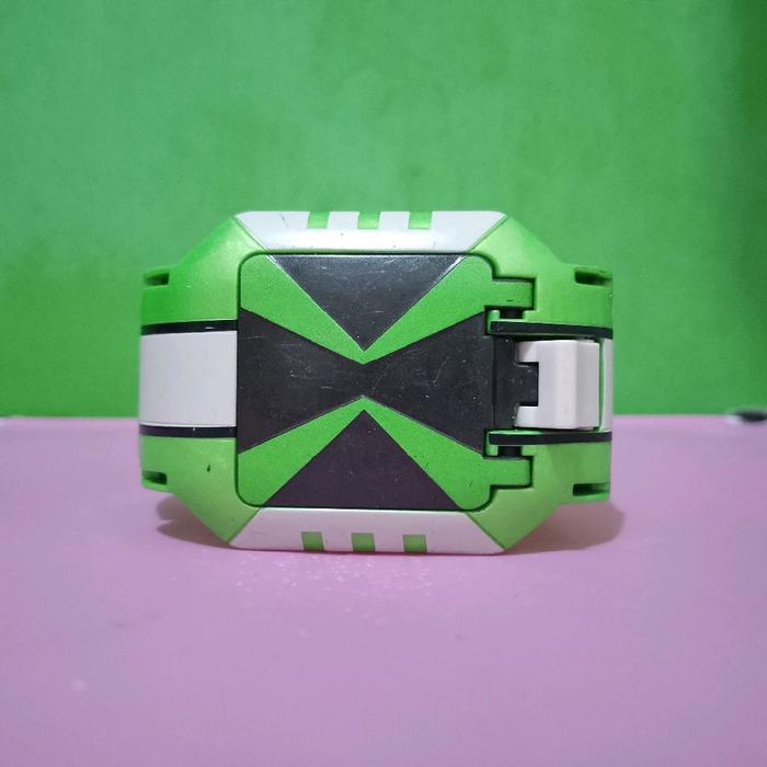 Jam Tangan BEN 10 OMNIVERSE OMNITRIX CHALLENGE ALIEN WATCH CN Bandai 2011 Murah Retro Vintage Rare K