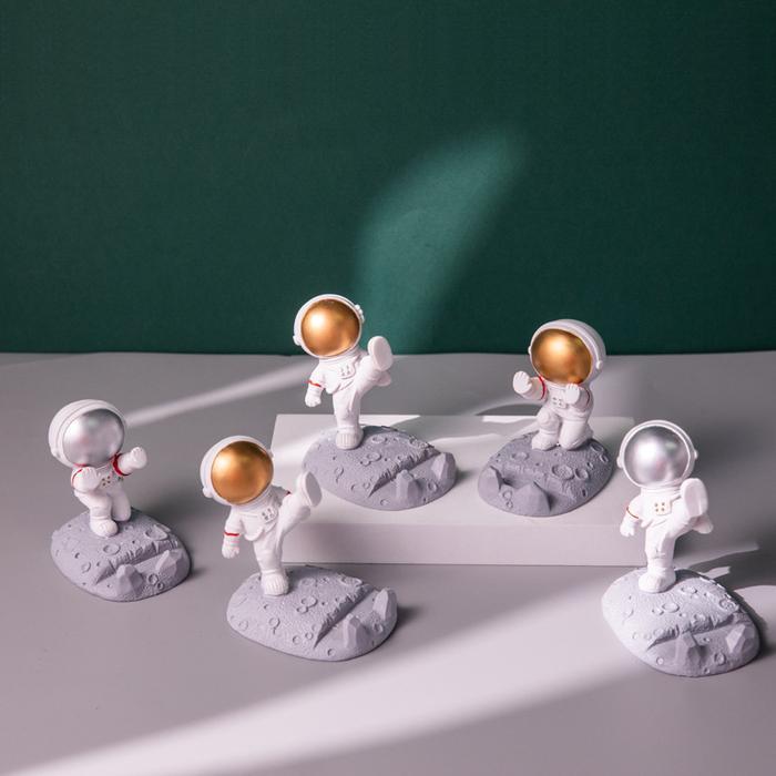 Phone Holder Stand Mini Astronot Handphone Ipad Desain Unik Holder