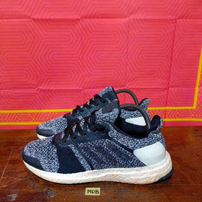 Sepatu second original Adidas Ultraboost size 40