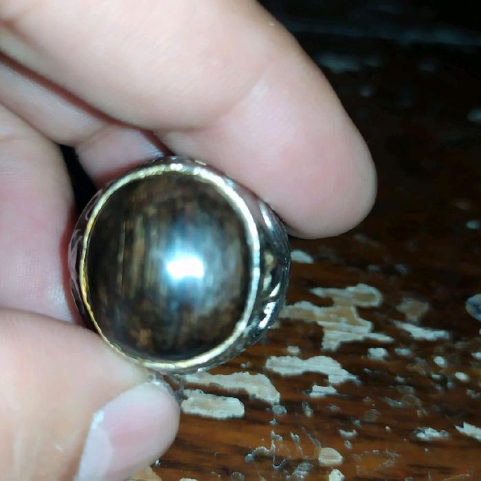 Akar Gawat Hanoman - Cincin Unik dengan Desain Elegan Ideal untuk Hadiah