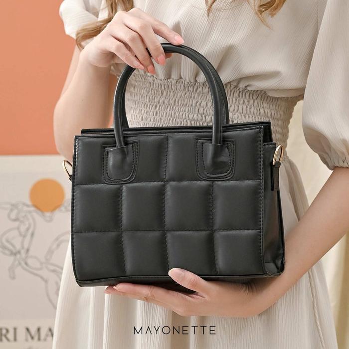 Mayonette Monela Hand Bag - Tas Slempang Wanita Tas Batam Fashion Branded 2021 Kulit