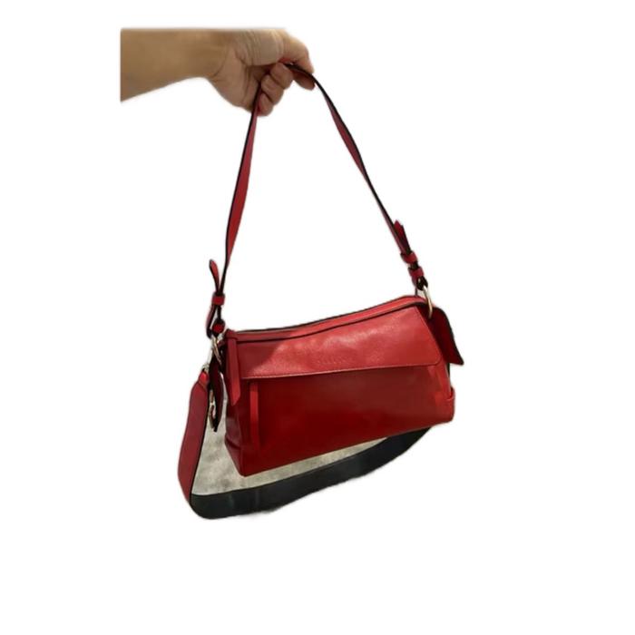 Shoulder and sling bag merah kulit dr gillivo