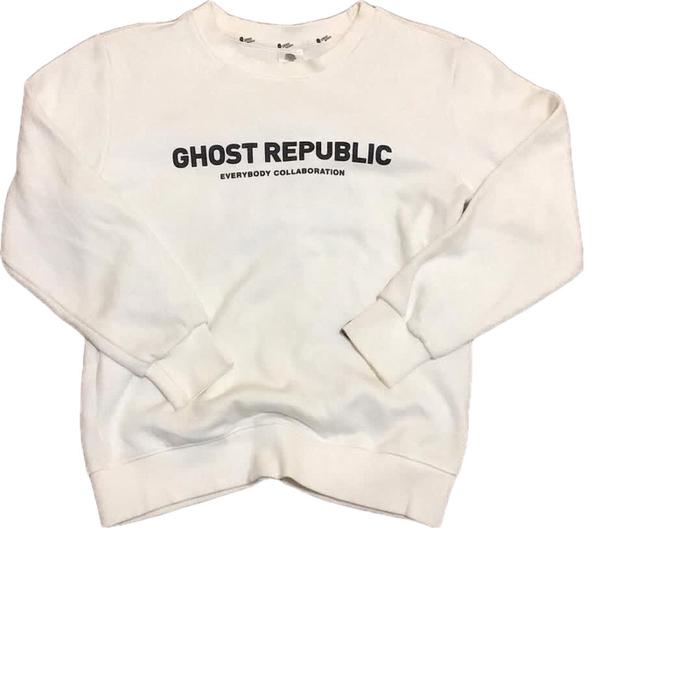 Ghost Republic Sweatshirt Putih dengan Tulisan 'Ghost Republic Everybody Collaboration'