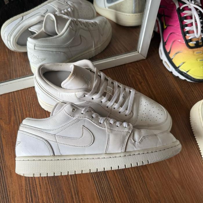 Nike air jordan 1 low pure white original murah - sneakers second market