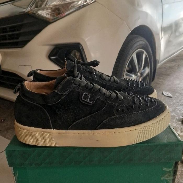 sepatu second branded cristian louboutin happyrui spike size 44 original authentic