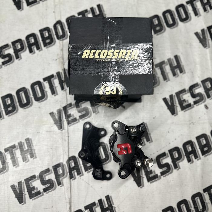 KALIPER ACCOSATO 2PISTON + BRACKET SCARLET IGET ABS