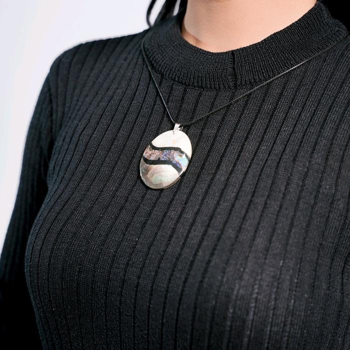 Maringrang arts Kalung Kulit Kerang (Liontin) Abalone, Kulit Kerang Kupang Aksesoris Elegan Perhiasa