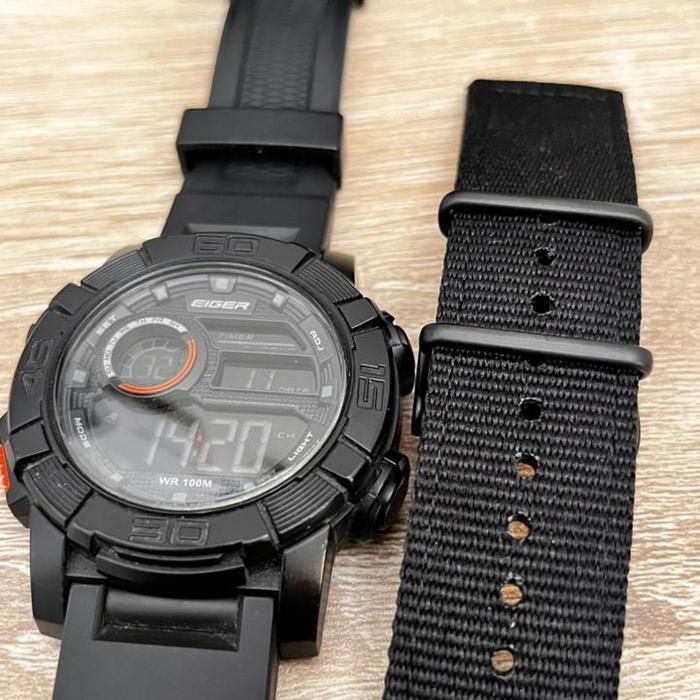 Eiger Jam Tangan Chrono Riding Tali Hitam Manual Penggunaan Eiger RIding Chrono Watch Cocok untuk Ak