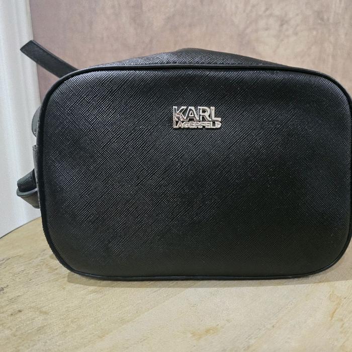 AUTHENTIC Karl Lagerfeld Stone Camera Bag Black Tas Wanita Asli Preloved