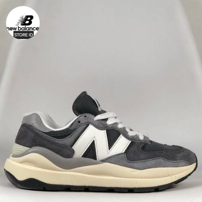 sale SEPATU NB NEW BALANCE 5740 DARK GREY REPLECTIVE -