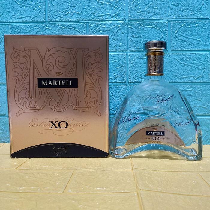 koleksi botol bekas_MARTEL xo OLD