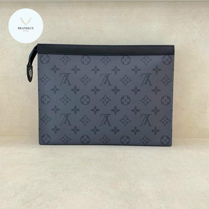 LV POCHETTE VOYAGE ECLIPSE REVERSE MM