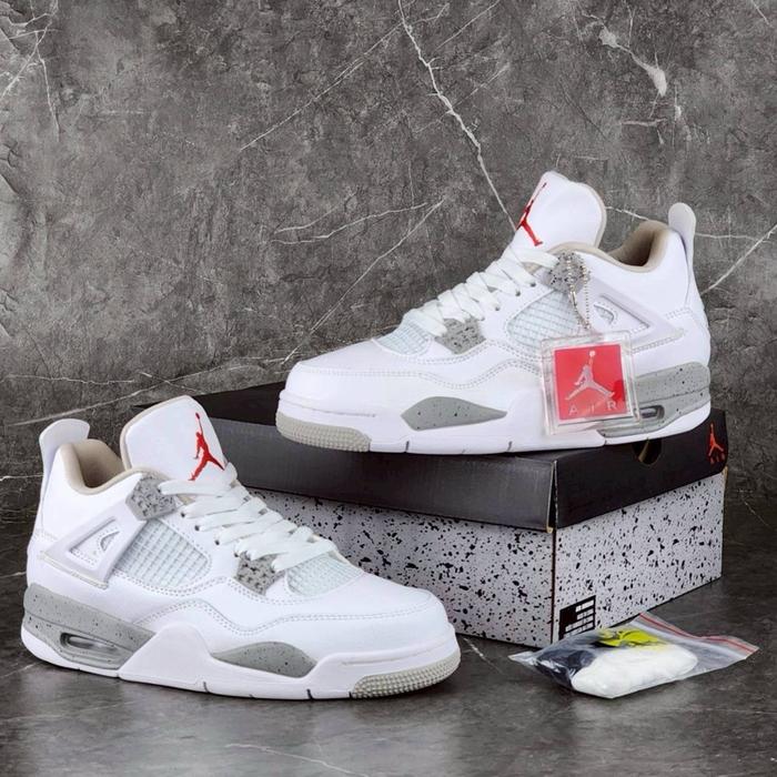 Air Jordan 4 Retro White Oreo