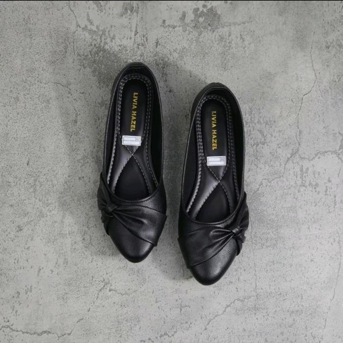 Sepatu flatshoes wanita/Livia Hazel