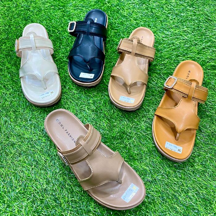 Ebel shoes gaya masakini dan kren. Anti slip ya kk Sandal Wanita