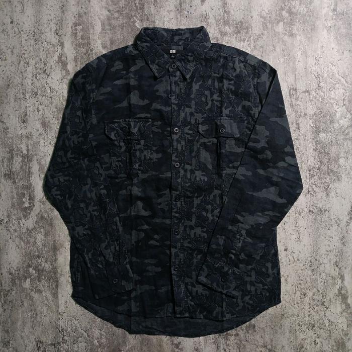 Uniqlo Camo Flannel Kemeja Shirt