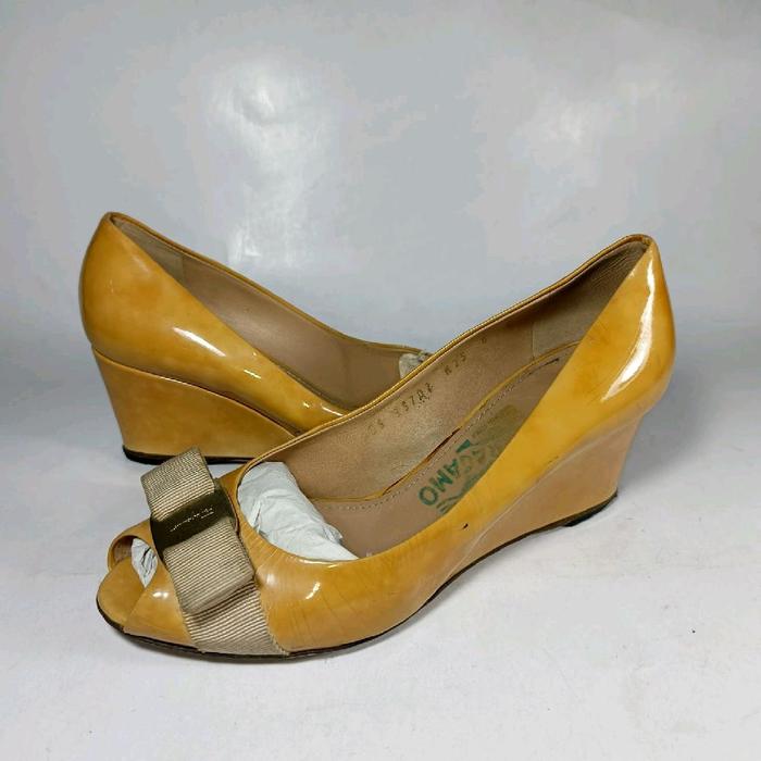Salvatore Ferragamo original leather Italian wedges 37 size woman shoes