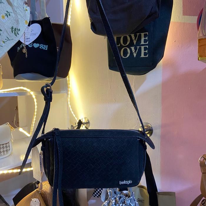 Bellagio Tas Bellagio Art 368 Tas Selempang Wanita dengan Desain Elegan dan Praktis