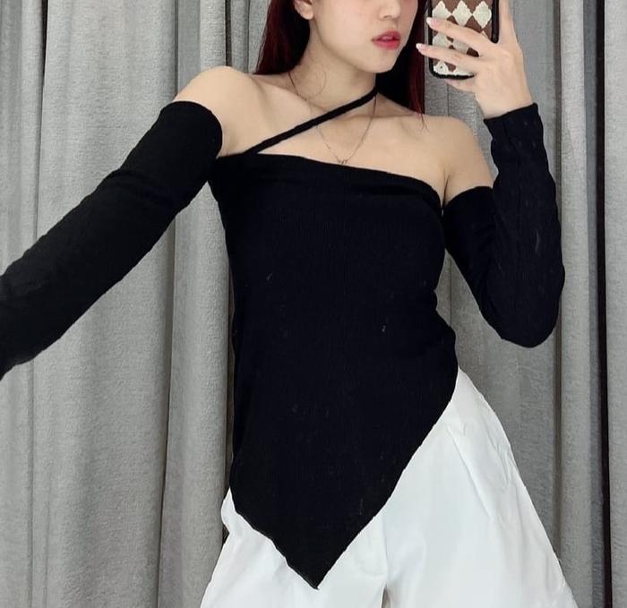 Off shoulder assymetric top blouse korean fashion / Atasan sabrina tali silang Baju Fit