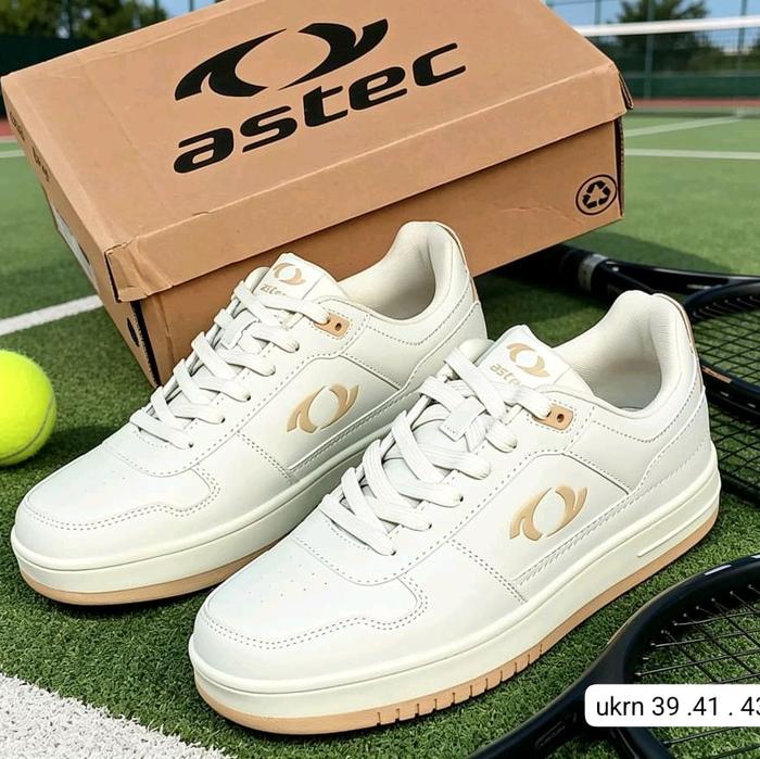 sepatu fadel dan sepatu tenis astec ori