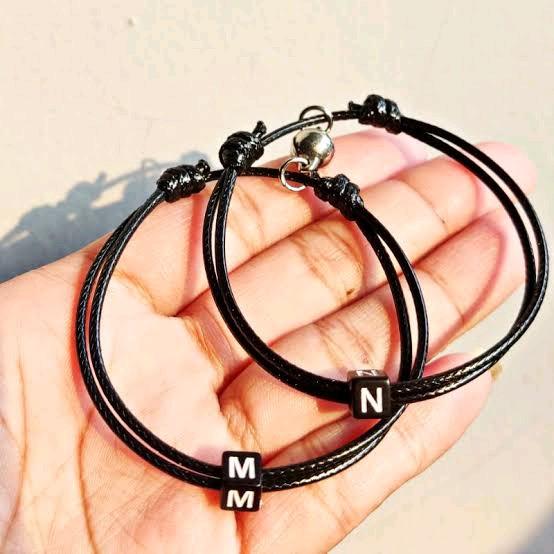 Gelang Hitam Inisial Magnet |Gelang Huruf Magnet |Gelang Hitam Couple |Gelang Hitam Tali Korea
