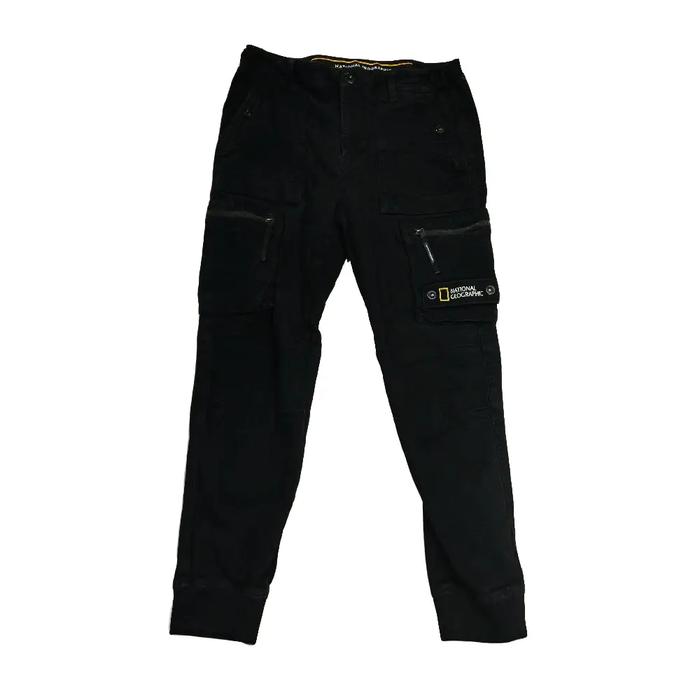 Celanaa cargo hitam natgeo