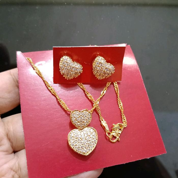 set kalung dan sumpel cuping lapis emas